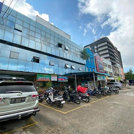 Oyo 92702 Minang Jaya Hotel Nagoya Ngoại thất bức ảnh
