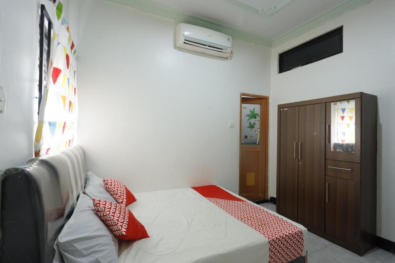 Oyo 92702 Minang Jaya Hotel Nagoya Ngoại thất bức ảnh