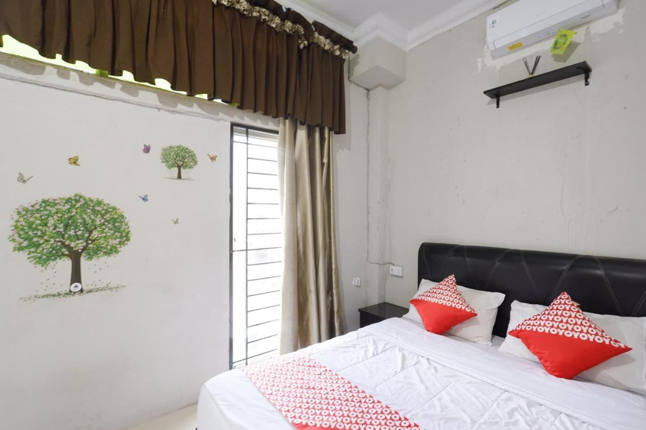 Oyo 92702 Minang Jaya Hotel Nagoya Ngoại thất bức ảnh